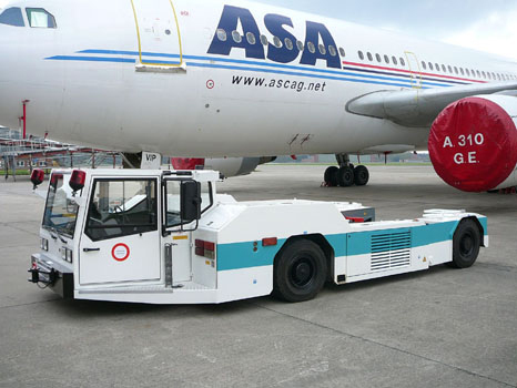 
 Airport Towbarless Push Back